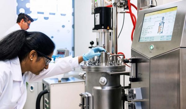 new-gmp-plasmid-dna-manufacturing-suite